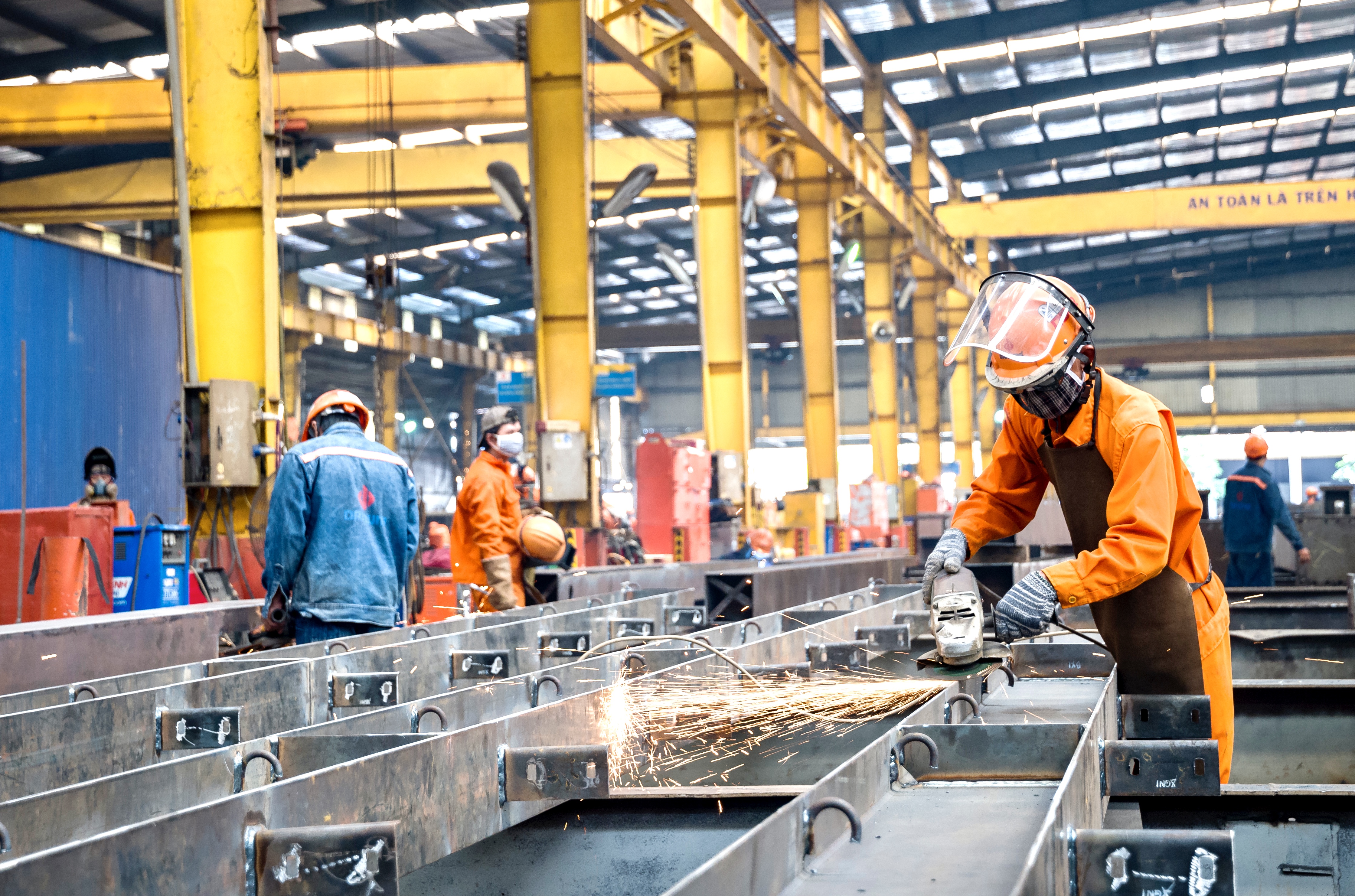 Nỗ lực duy trì sản xuất kết hợp chống dịch 
